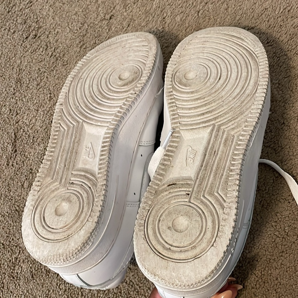 Shoes - Picture 5 of 5